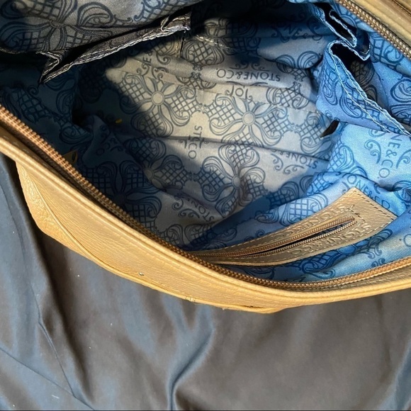 Stone & Company Leather Shoulder Bag - Picture 10 of 11